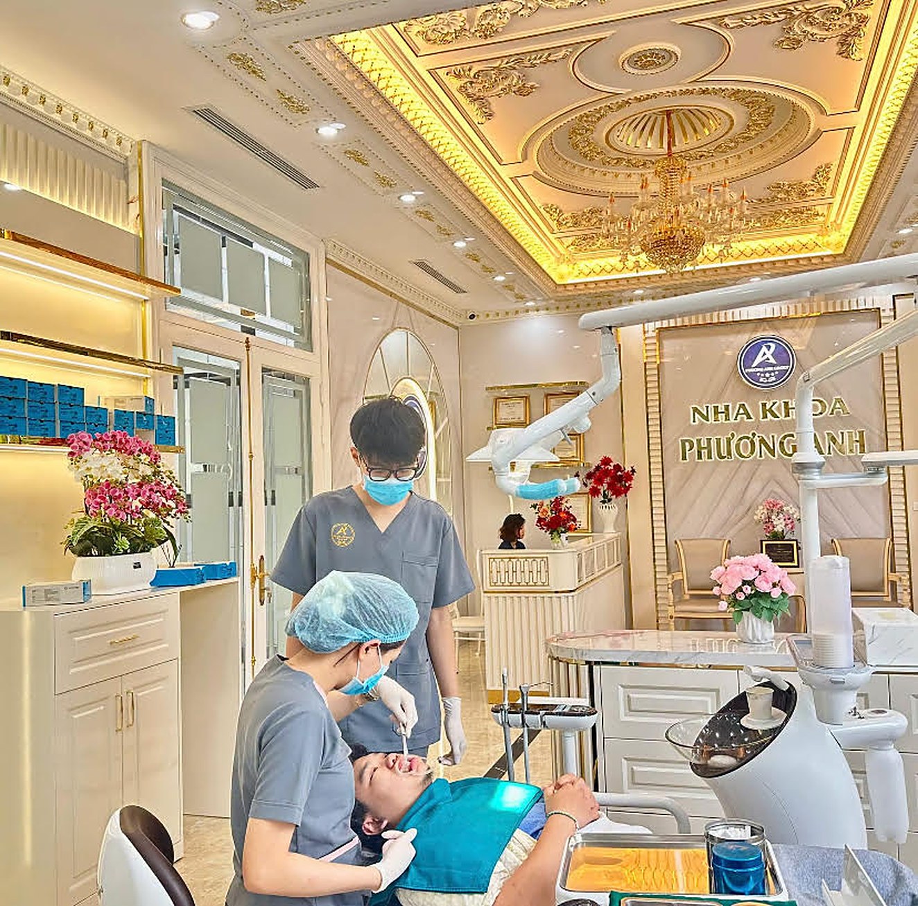 VIP studio treatment room with garden windows